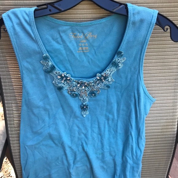 Tank top - Picture 1 of 2